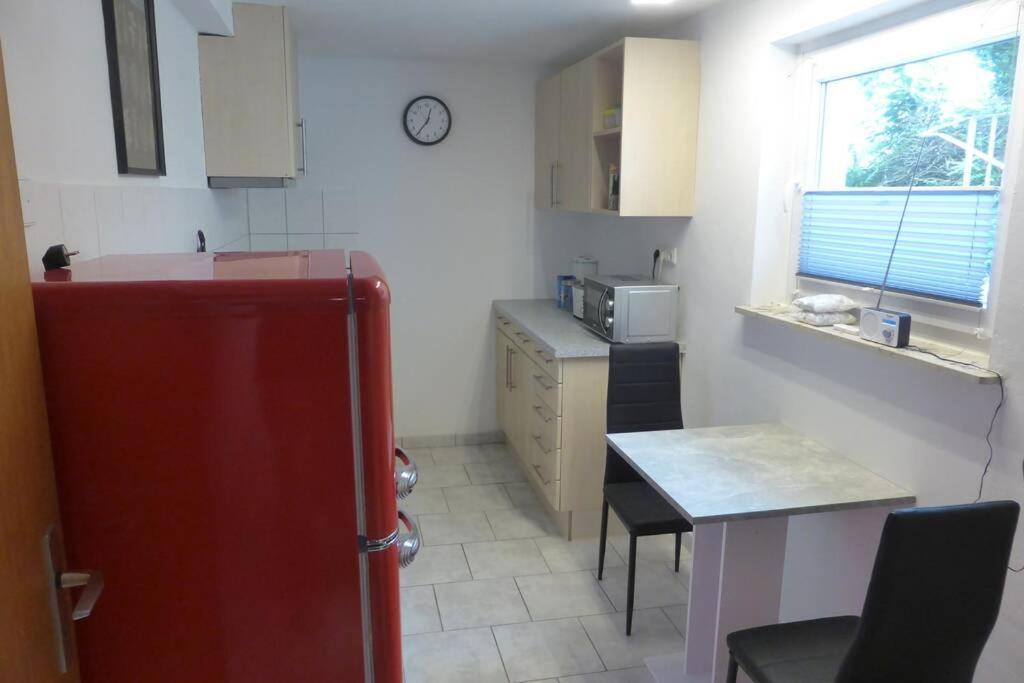 Wunderschone Komplett Neu Eingerichtete Wohnung Emmerthal エクステリア 写真